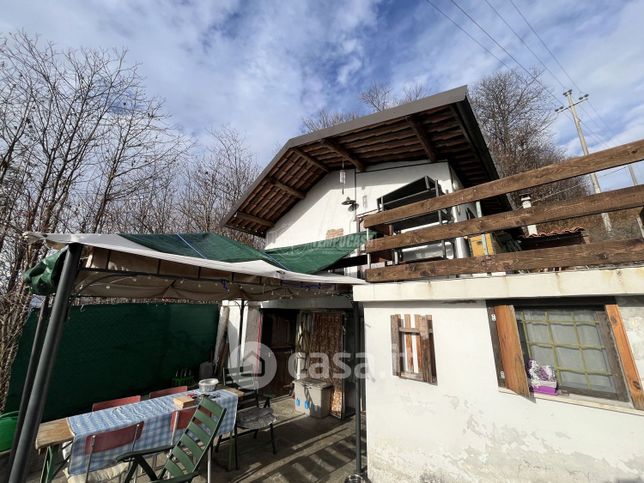 Casa indipendente in residenziale in Regione Luvera 16