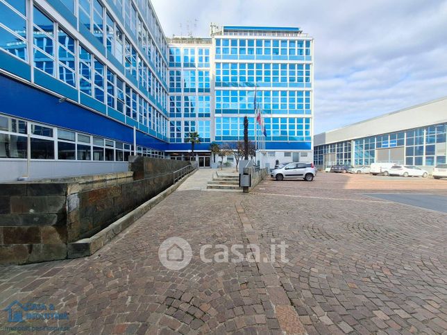 Ufficio in commerciale in Via Gaudenzio Fantoli