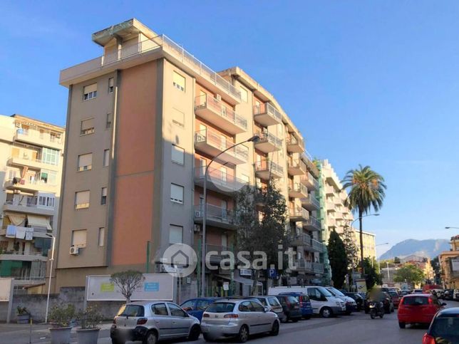 Appartamento in residenziale in Via Serradifalco 103