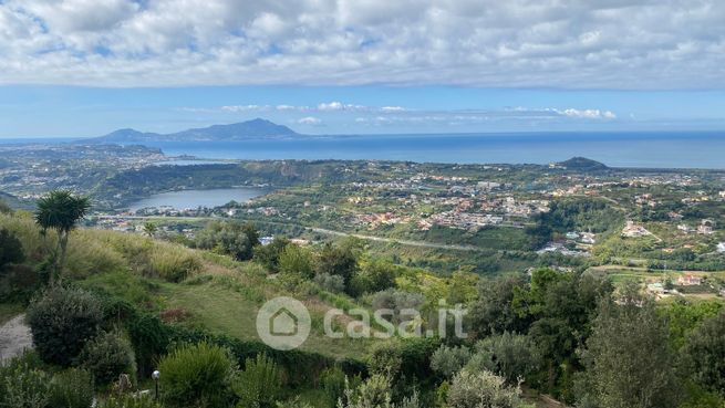 Casa bi/trifamiliare in residenziale in Via Coste Angelo 41 c