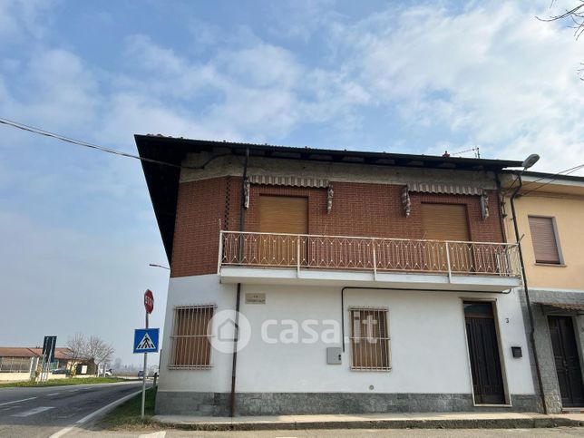 Casa indipendente in residenziale in Via Teodoro Dalfi 3