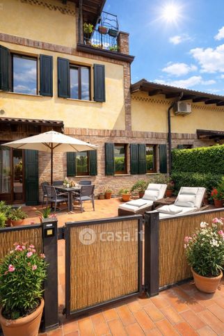 Appartamento in residenziale in Via E. de Amicis 15