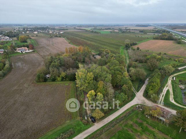 Capannone in commerciale in Via Nasse