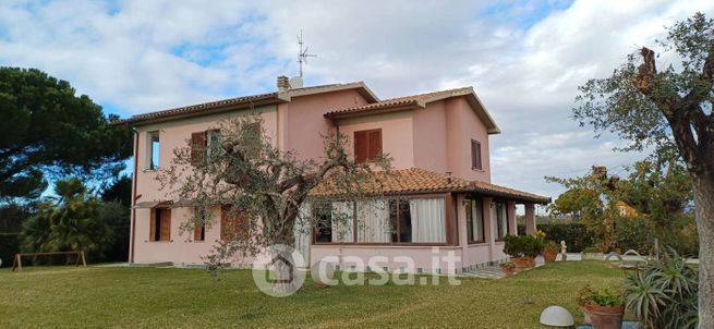 Casa indipendente in residenziale in Via Orcagna 112