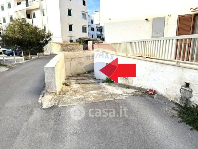 Garage/posto auto in residenziale in Via Luigi Einaudi 4