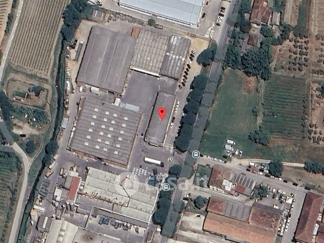 Capannone in commerciale in Via Provinciale di Mercatale 120