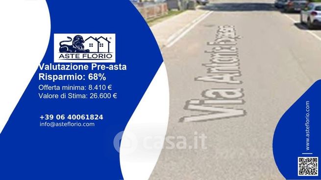 Box/posto auto in residenziale in Via Antonio Fogazzaro