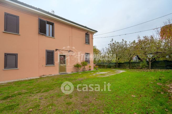 Appartamento in residenziale in Via E. Bernardi 26