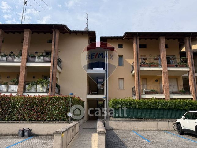 Appartamento in residenziale in Via Mier 16