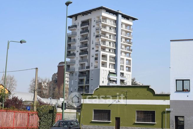 Garage/posto auto in residenziale in Via Masaniello