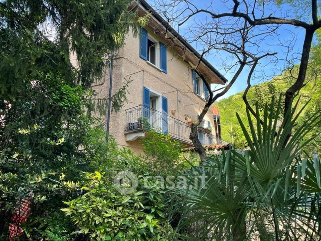 Casa indipendente in residenziale in Via dei Mulini 12