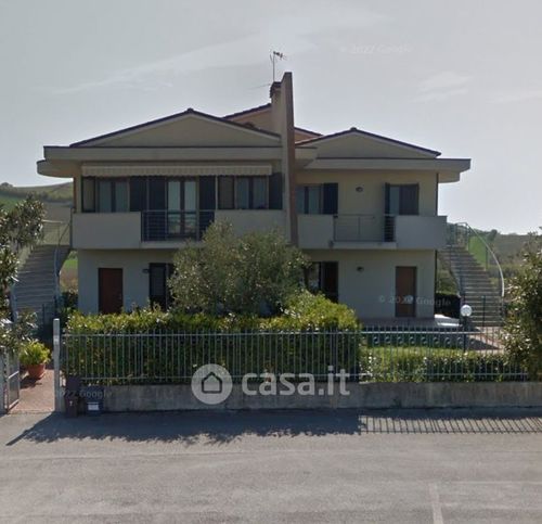 Appartamento in residenziale in Via Baiana 22