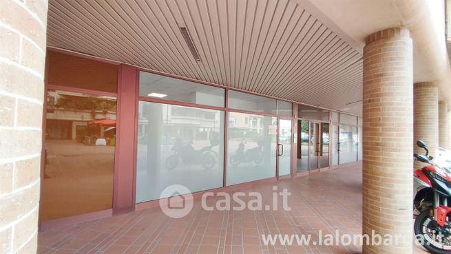 Ufficio in commerciale in Vicolo Cortelunga 12