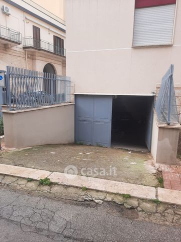 Box/posto auto in residenziale in Via L.Cuvilli 61