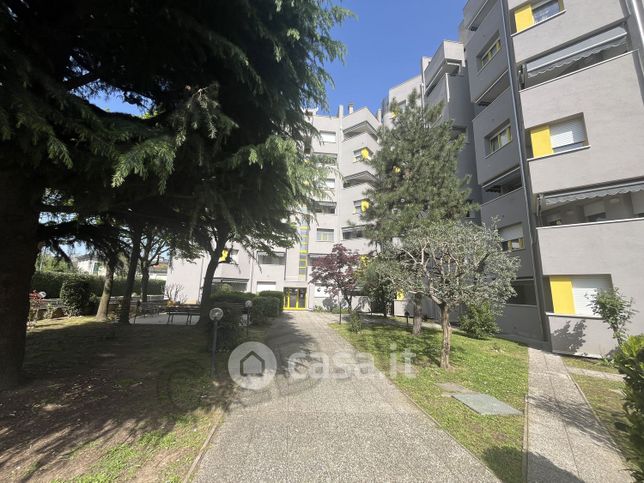 Appartamento in residenziale in Via Ferruccio Parri 21