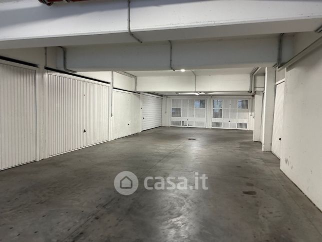 Box/posto auto in residenziale in Via Rafenstein