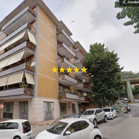 Appartamento in residenziale in Via Pietro Castellino