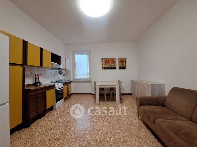 Appartamento in residenziale in Via Tanaro 5