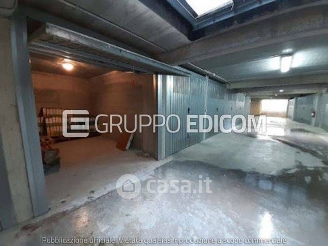 Box/posto auto in residenziale in Via Roma
