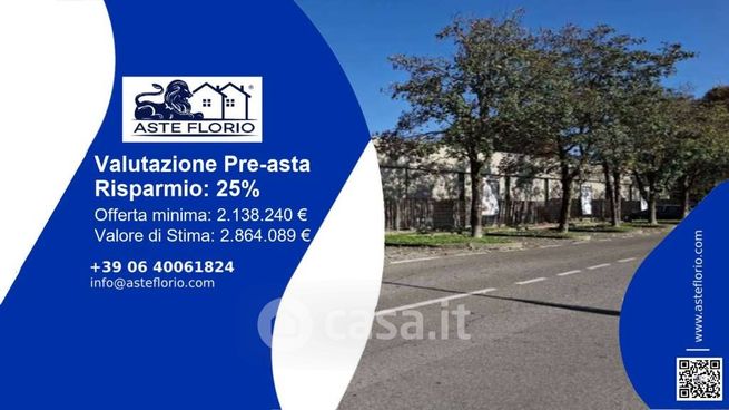 Capannone in commerciale in Via Monte Nero