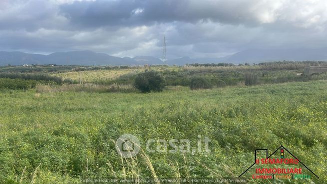 Terreno agricolo in commerciale in 