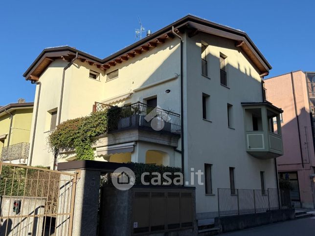 Appartamento in residenziale in Via A. Volta 12