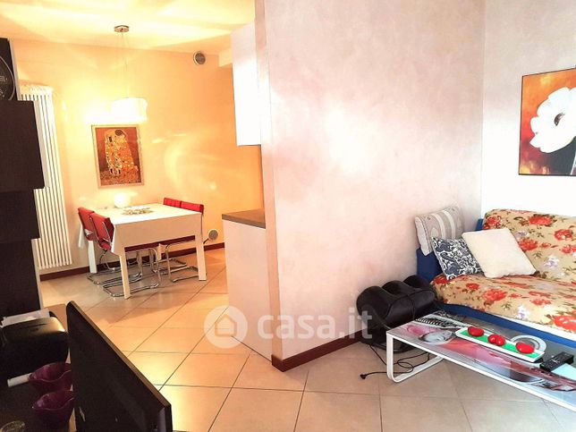 Casa indipendente in residenziale in Via Piave