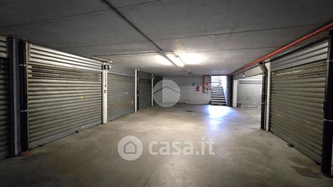 Box/posto auto in residenziale in Via Giuseppe Saragat 13