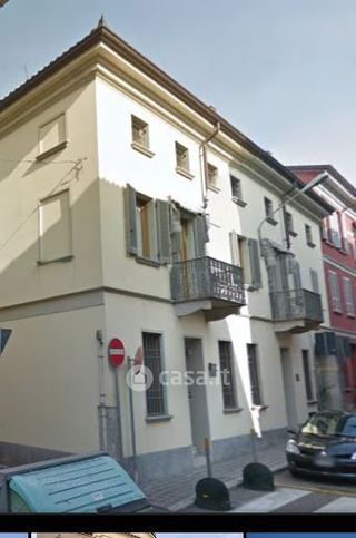 Ufficio in commerciale in 