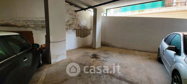 Box/posto auto in residenziale in Via Fiume 120