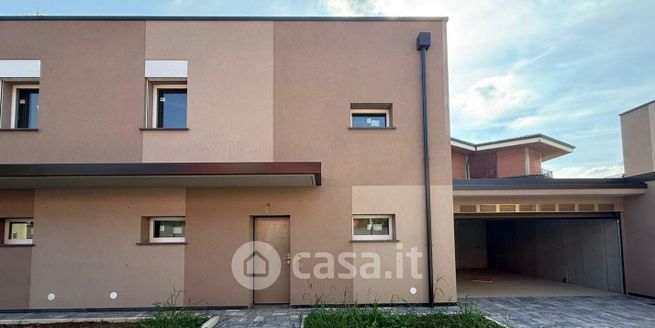 Nuova costruzione in casa nuova in Via Roma s.n.c.