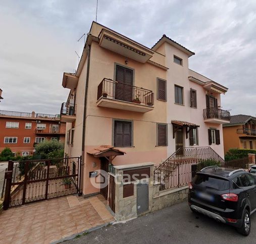 Appartamento in residenziale in Via Fiumedinisi