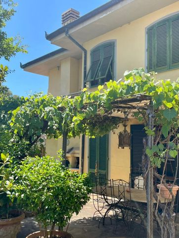 Casa indipendente in residenziale in Via Piero Gobetti