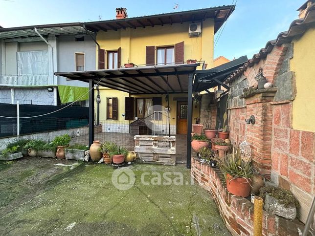 Casa indipendente in residenziale in Via Cavour Camillo Benso 6