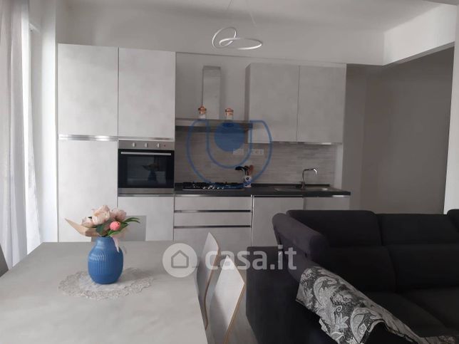 Appartamento in residenziale in Via Aurelia Orientale 45