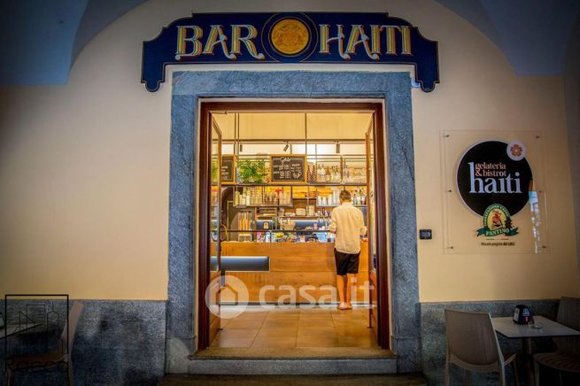 Attivitã /licenza (con o senza mura) in commerciale in Via Roma