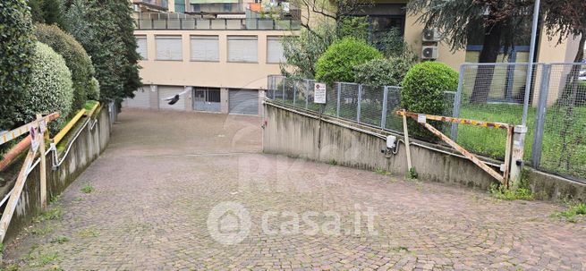 Box/posto auto in residenziale in 
