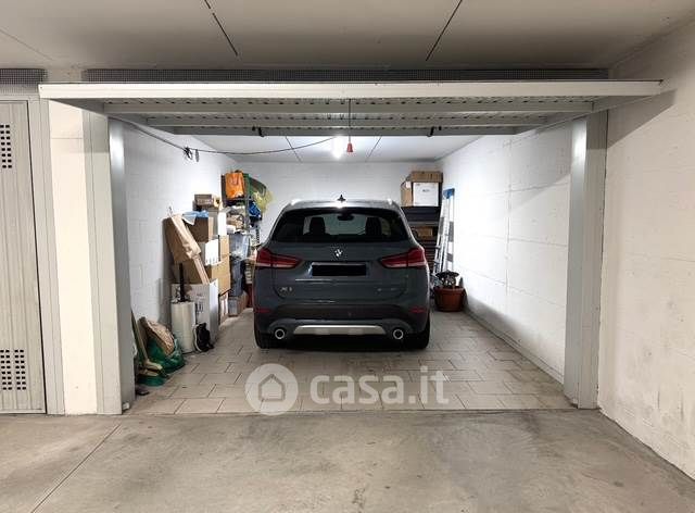 Box/posto auto in residenziale in 