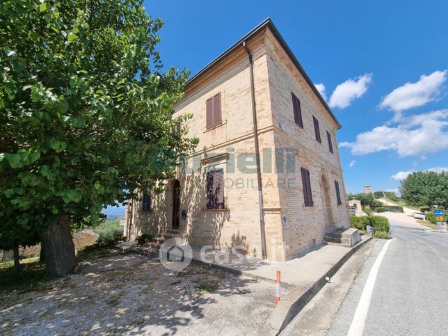 Casa indipendente in residenziale in Via Giacomo Leopardi