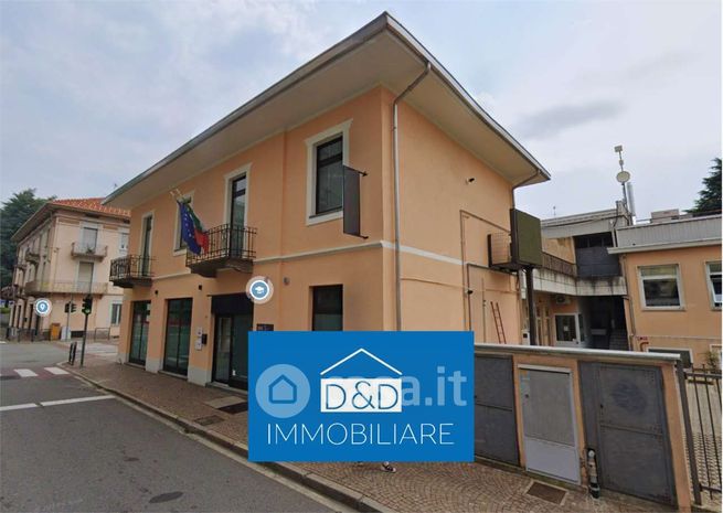 Ufficio in commerciale in Via Tripoli 31