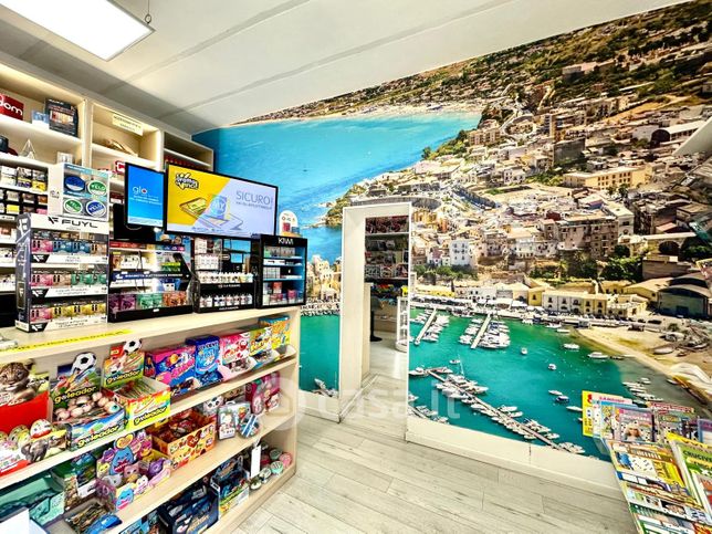 Attivitã /licenza (con o senza mura) in commerciale in Via Giuseppe Verdi