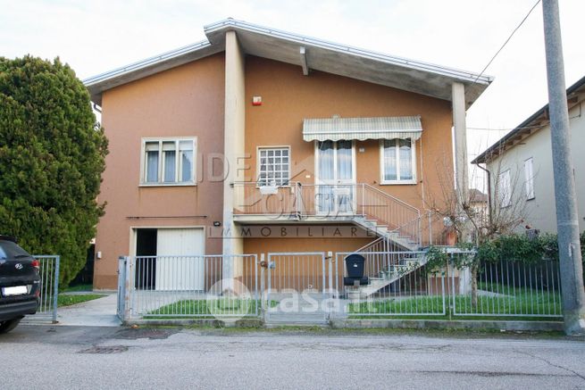 Casa indipendente in residenziale in Via Murri A. 17