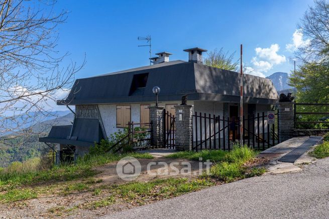 Appartamento in residenziale in Via Roc del Duc 31