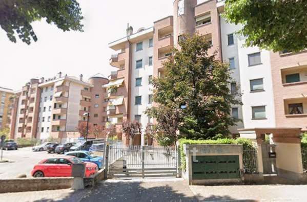 Box/posto auto in residenziale in Corso Italia 1340