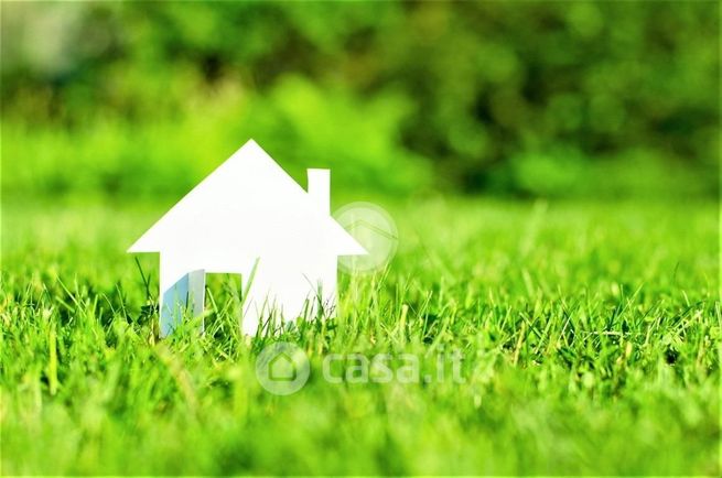 Terreno edificabile in residenziale in Via Arischia 1