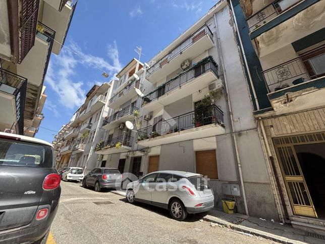 Appartamento in residenziale in Viale Putortì 14