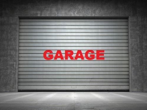 Garage/posto auto in residenziale in Viale Pilone 78