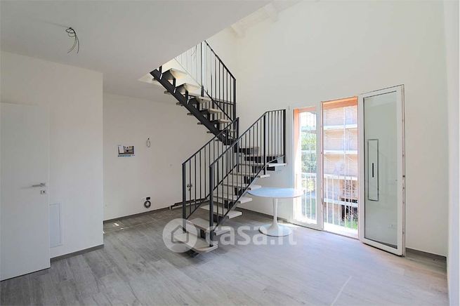 Appartamento in residenziale in Via Antonio Zannoni 4
