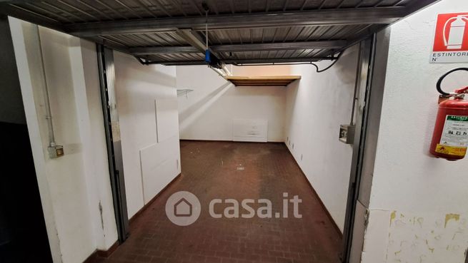 Garage/posto auto in residenziale in Via Polese