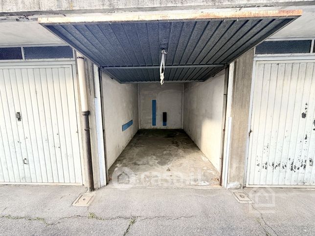 Box/posto auto in residenziale in Via Caluso 7 C